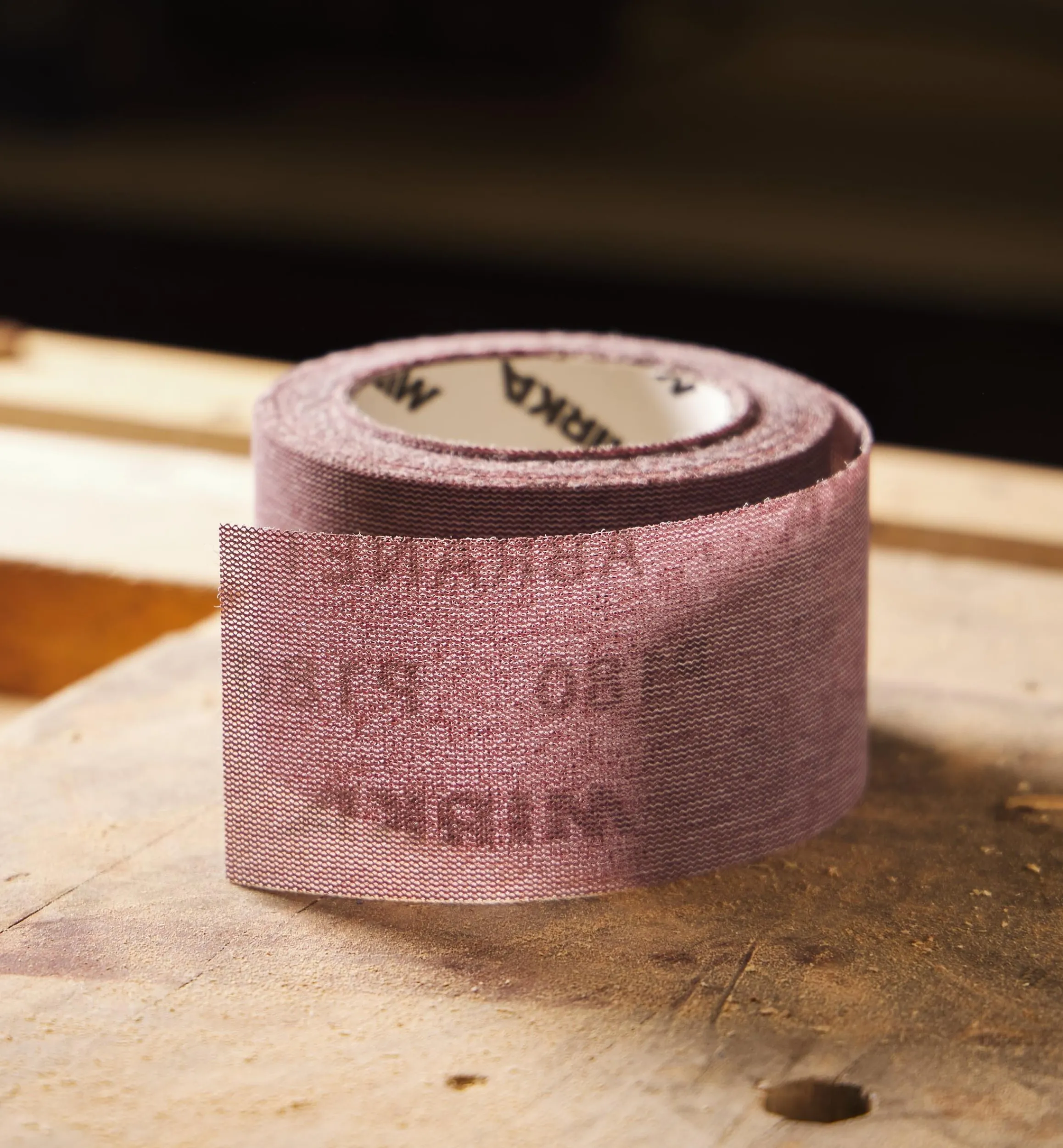 Lee Valley Supplies>Mirka Abranet 2 3/4" × 10 Yd. Rolls