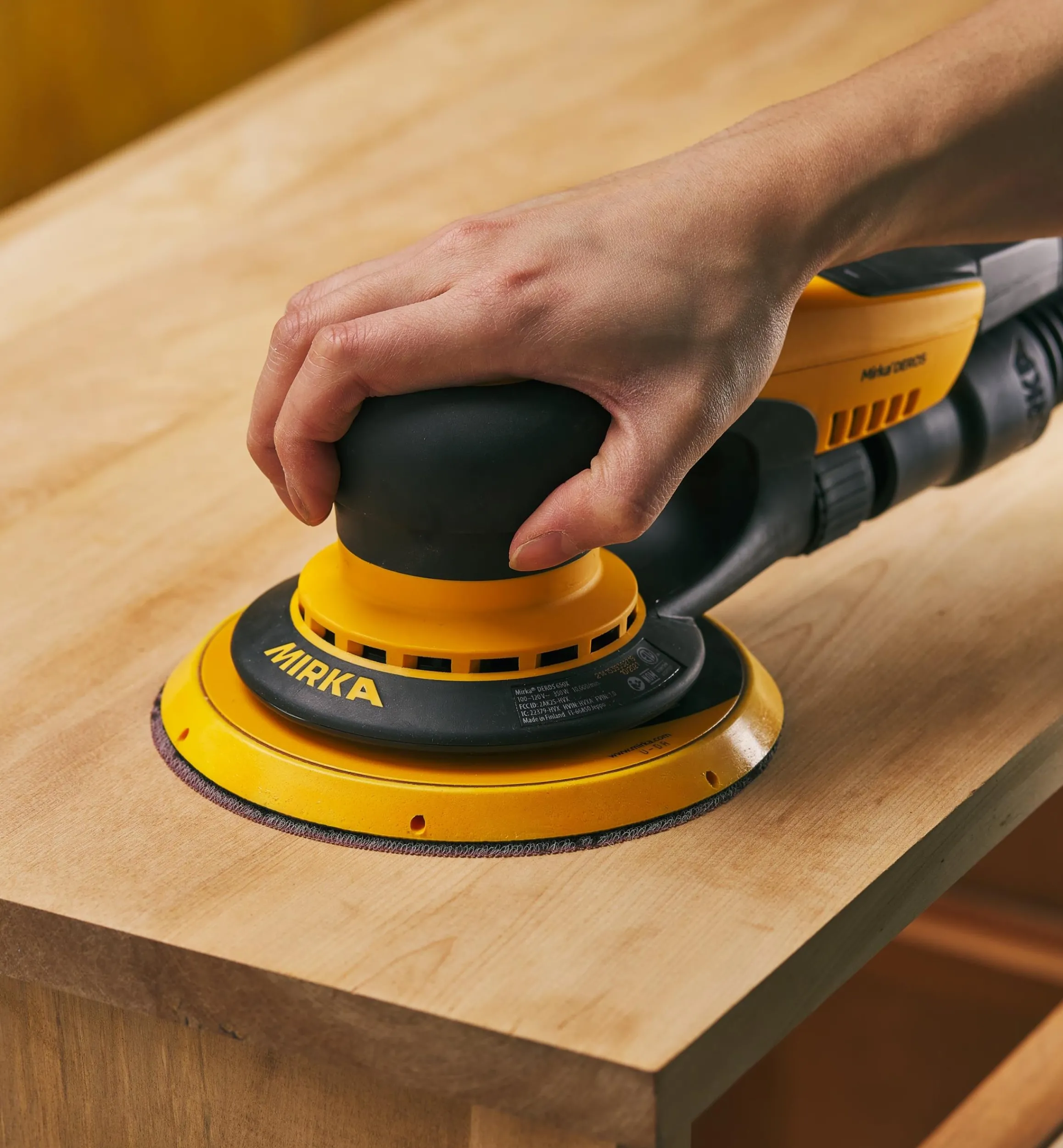 Lee Valley Power Tools>Mirka DEROS 6" Random-Orbit Electric Sander, 5mm Orbit, With Systainer Case