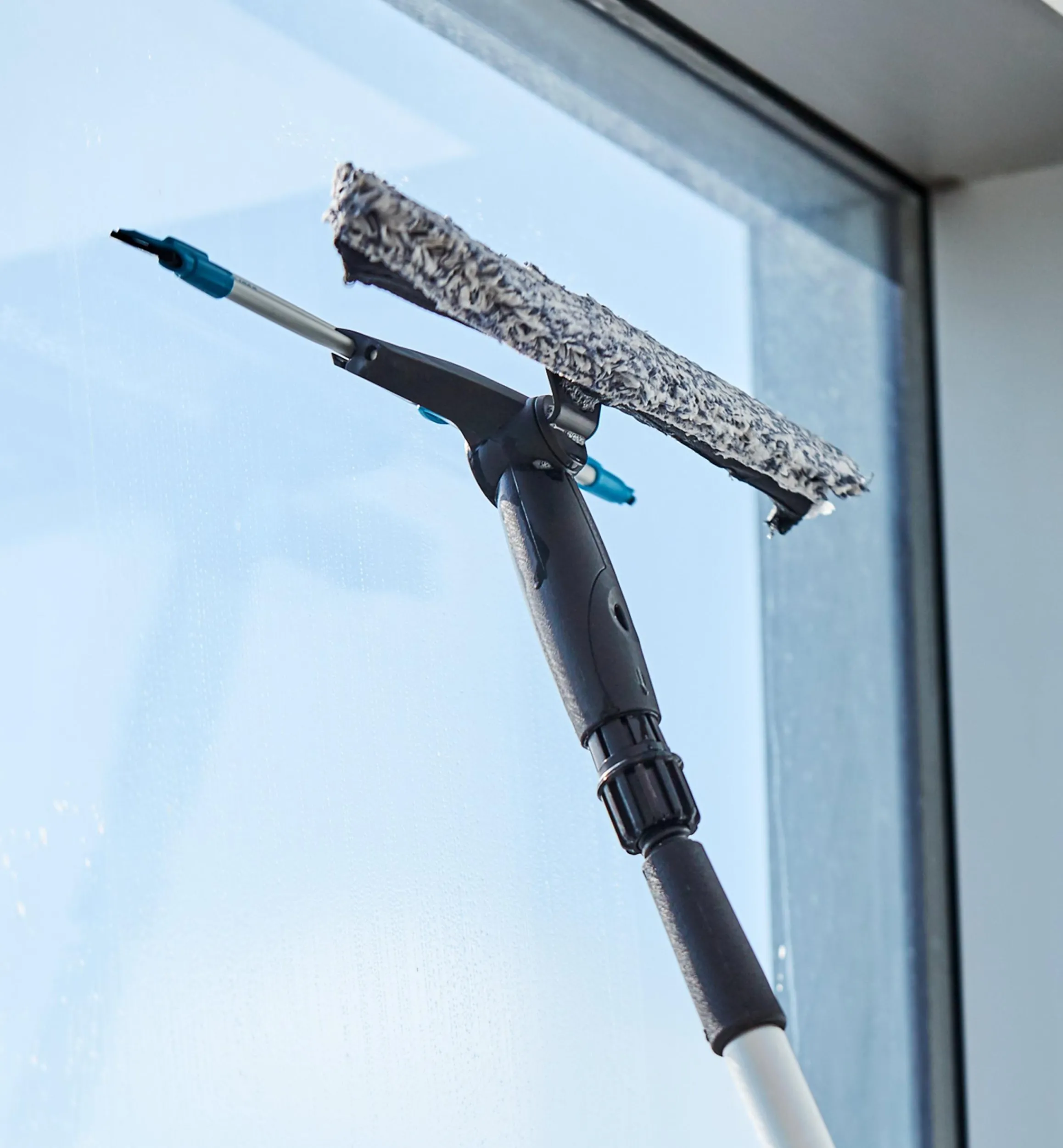 Lee Valley Window Washing>Moerman Dual-Head Window-Washing Tool