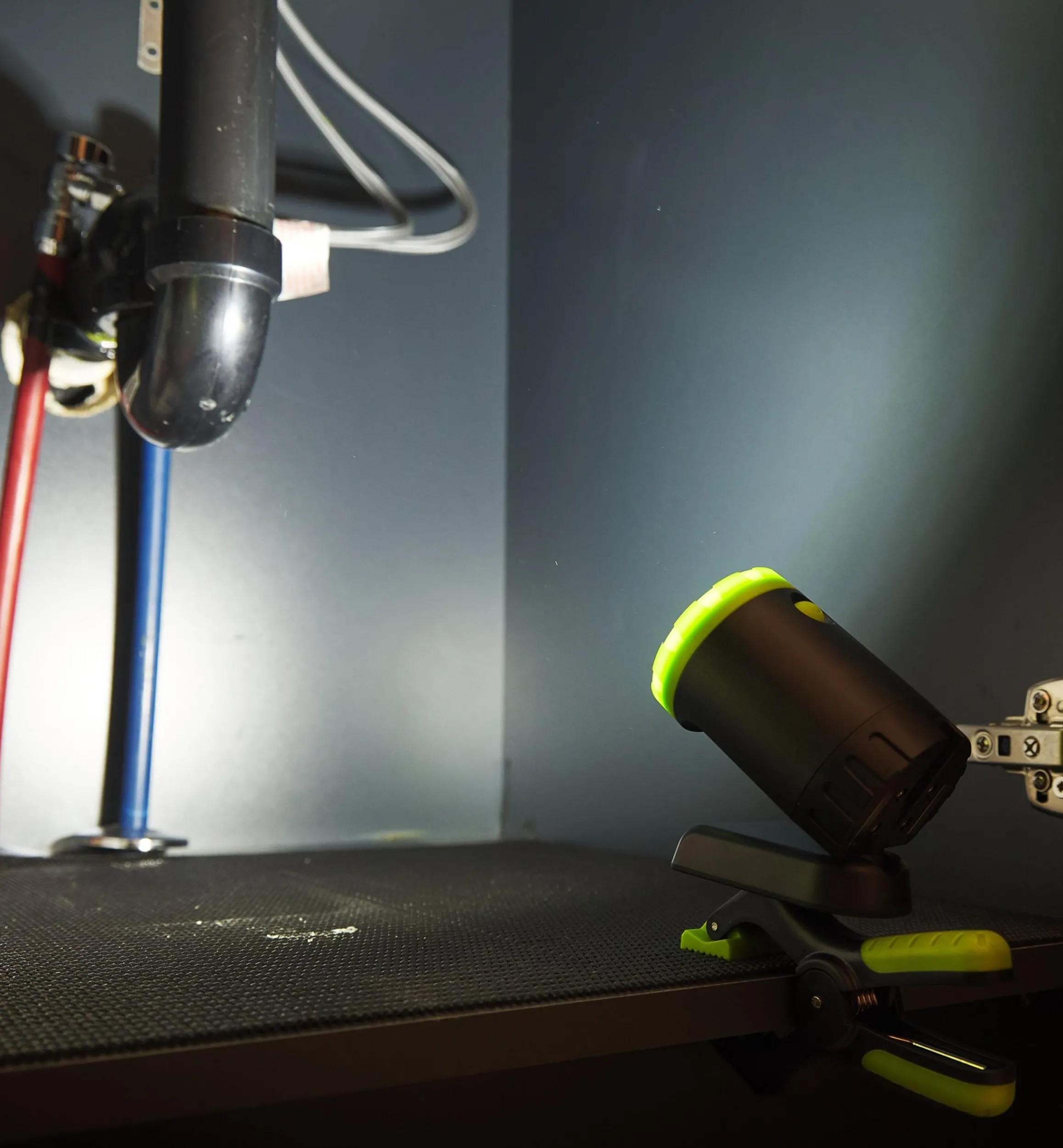 Lee Valley Lighting>Pair Of Rechargeable Clip Lights