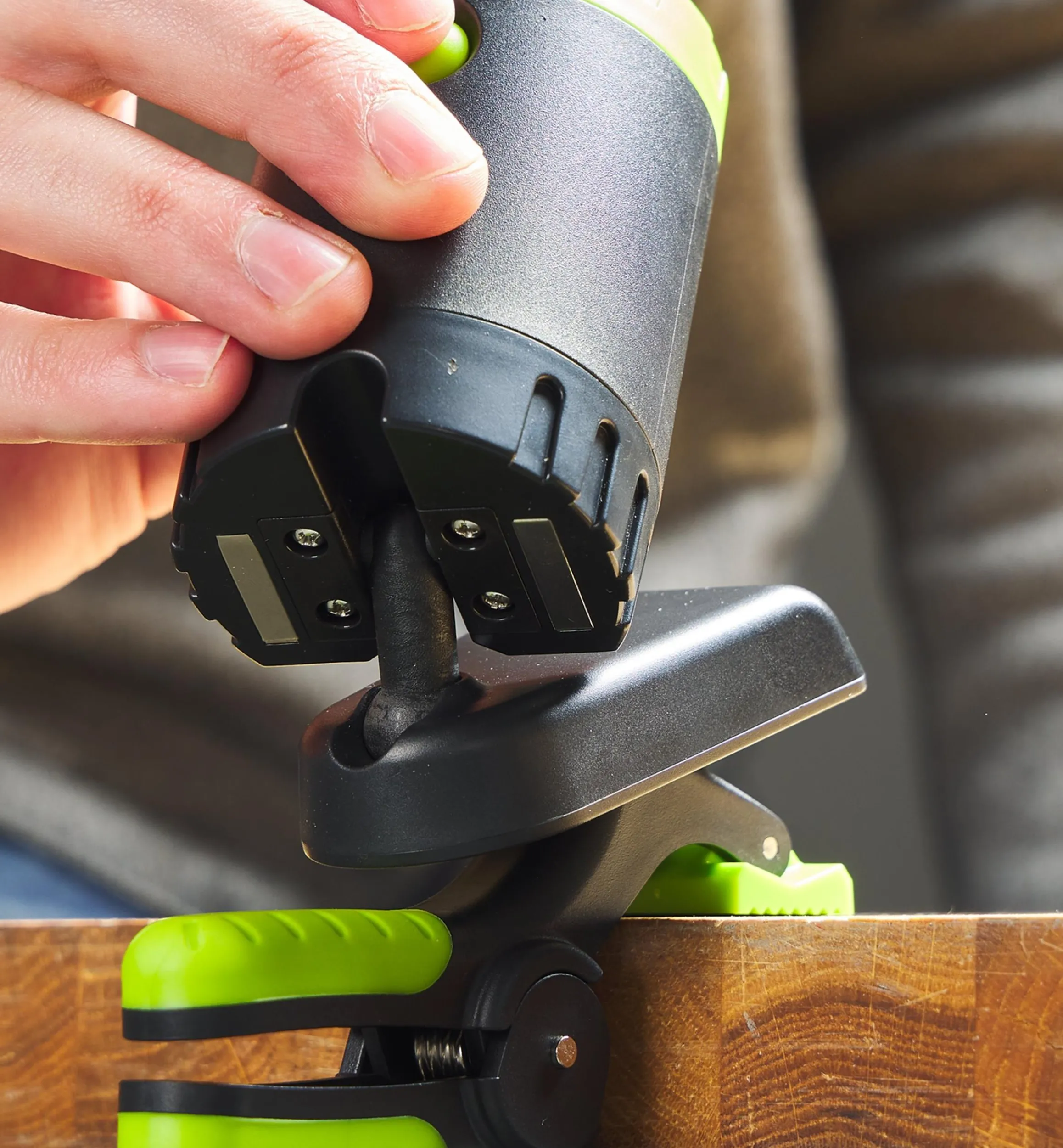 Lee Valley Lighting>Pair Of Rechargeable Clip Lights