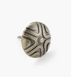 Lee Valley Fasteners>Pentagon Clavos (Nails)