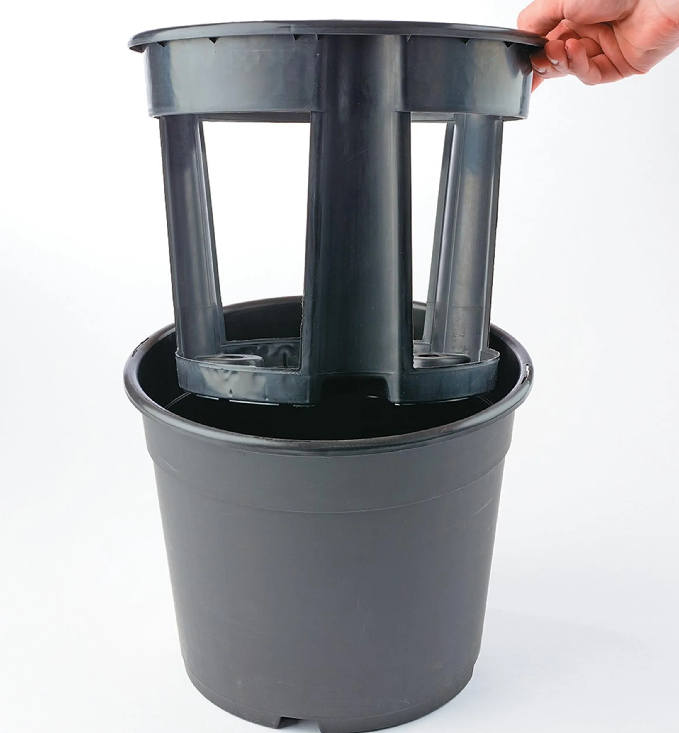 Lee Valley Harvesting>Potato Pot