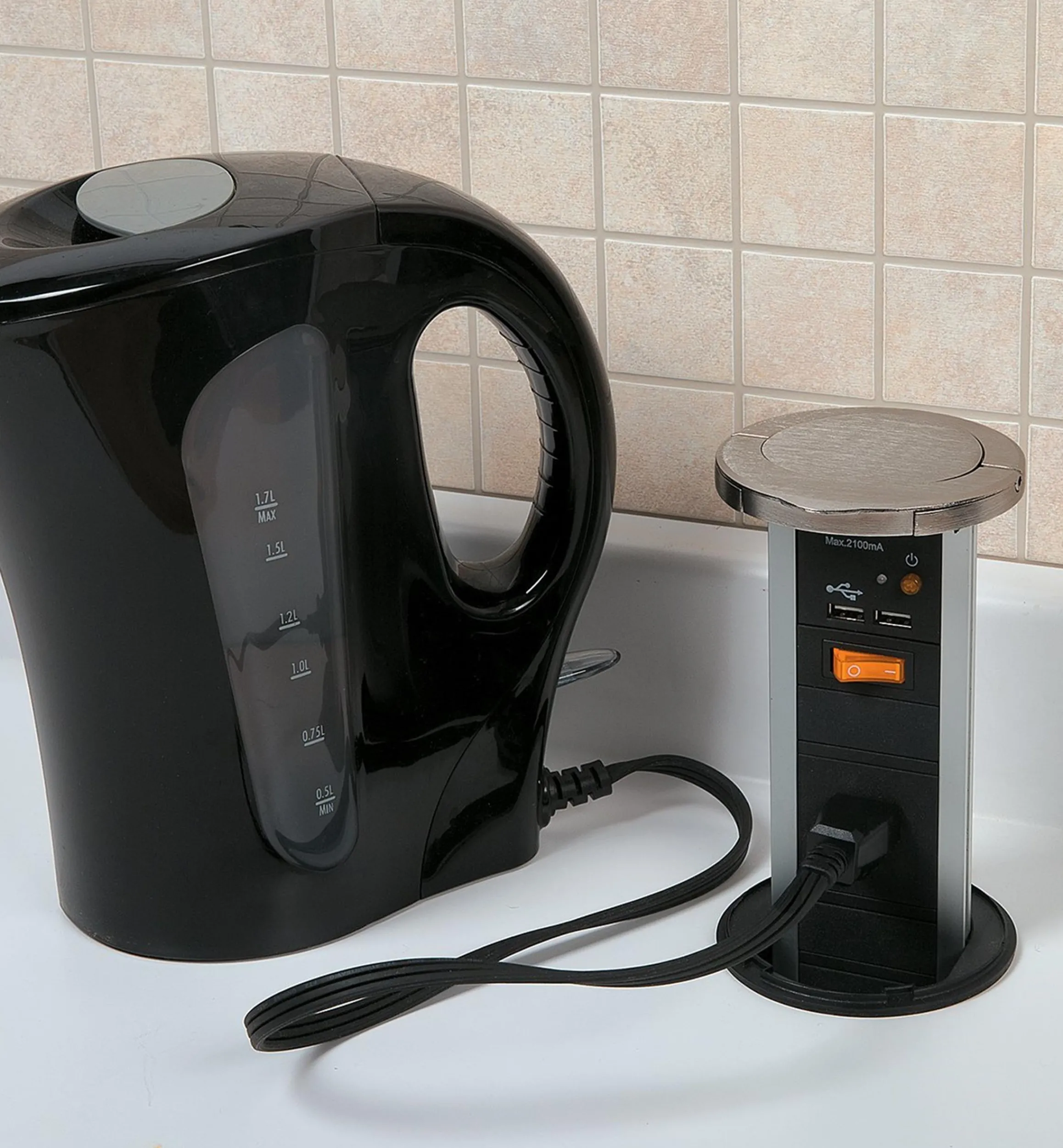 Lee Valley Power Cords & Bars>Pull-Out Power Bar