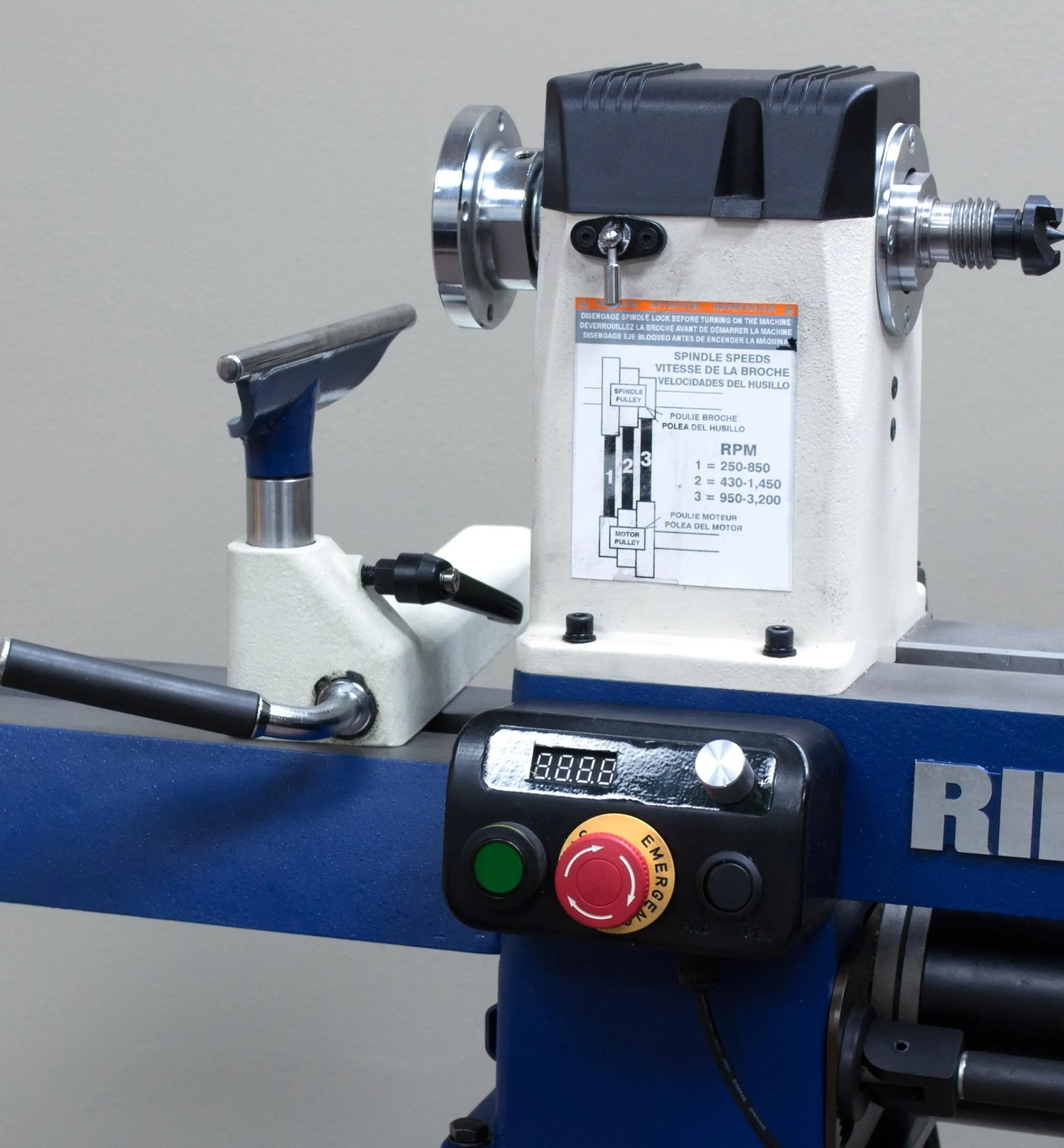 Lee Valley Power Tools>Rikon 12" × 16 1/2" Midi Lathe (70-150VSR)