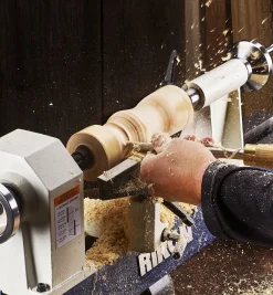 Lee Valley Power Tools>Rikon 1/2 Hp Mini Lathe & Set Of 3 Carbide-Tipped Turning Tools