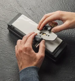 Lee Valley Sharpening>Shapton RockStar Stones With Stainless-Steel Case