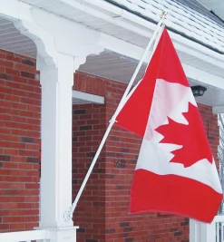 Lee Valley Outdoor Living>Spinning Flagpole & Adjustable Bracket Set