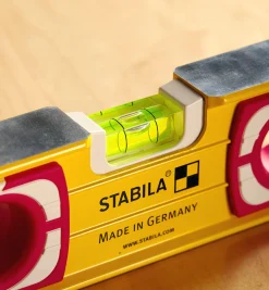 Lee Valley Marking & Measuring>Stabila 24" Heavy-Duty Level