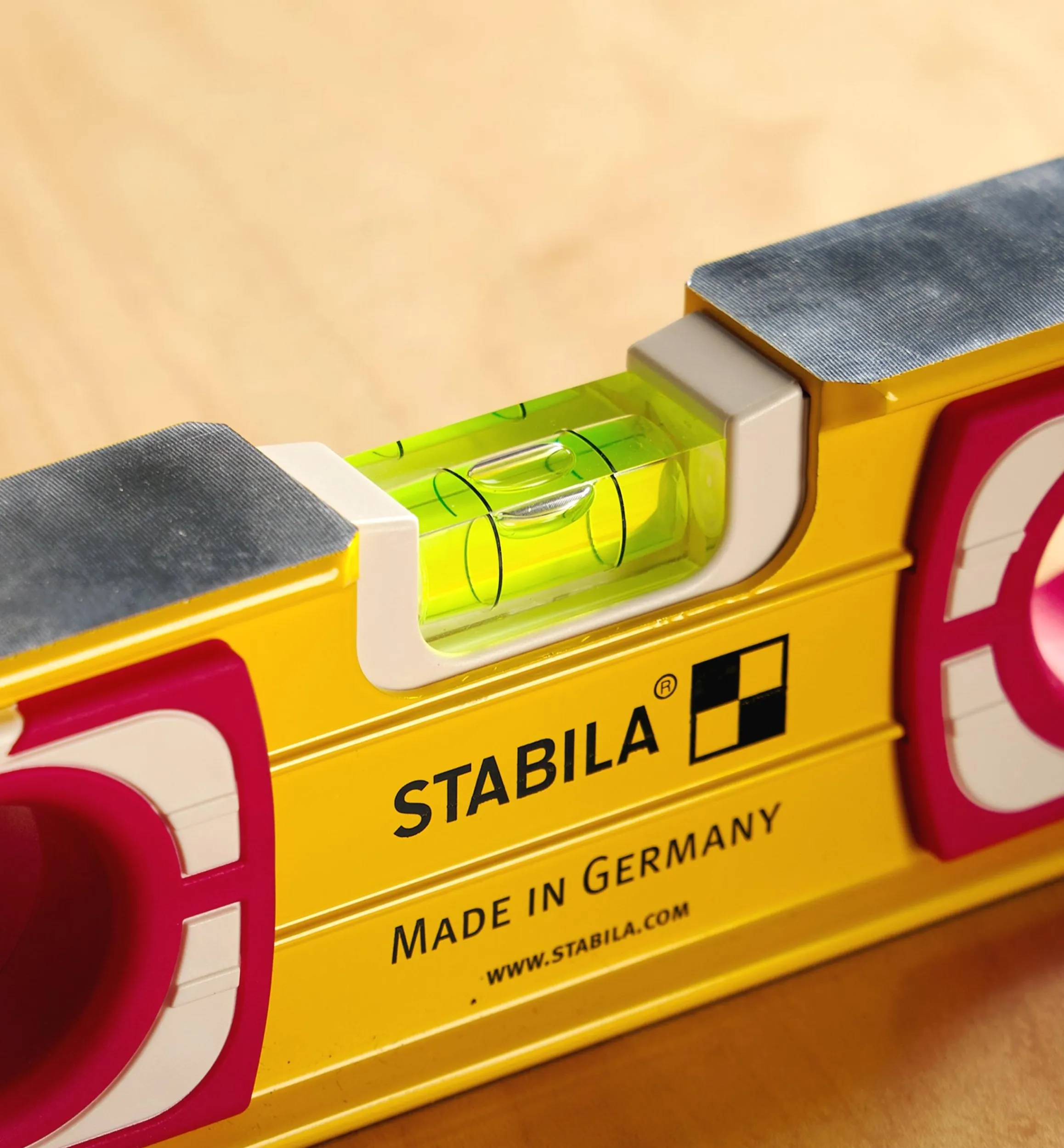 Lee Valley Marking & Measuring>Stabila 24" Heavy-Duty Level