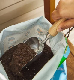 Lee Valley Indoor Gardening><noscript><img width=