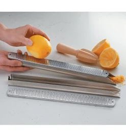 Lee Valley Kitchen Tools><noscript><img width=