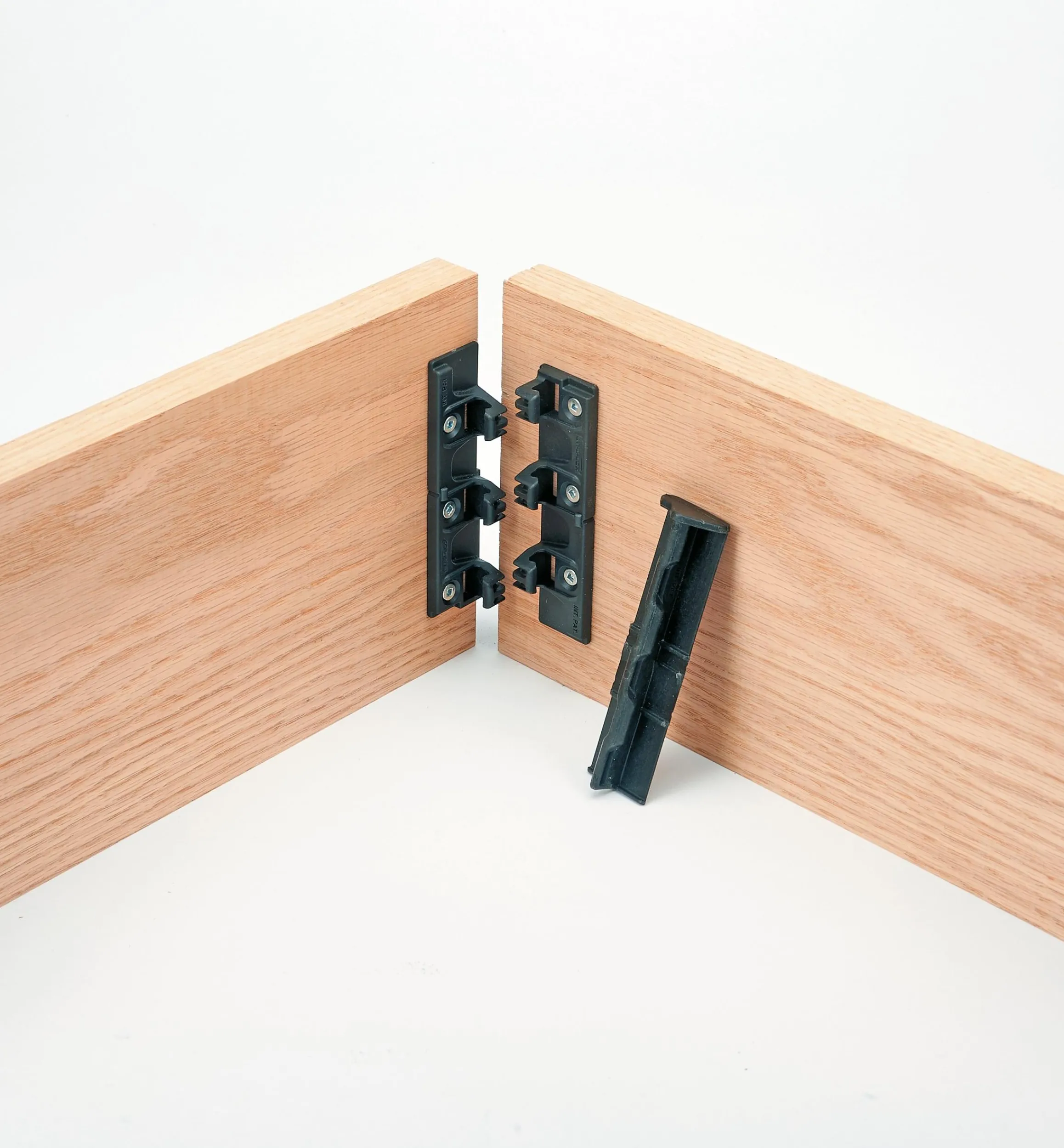 Lee Valley Fasteners>Striplox 90° Panel Connectors