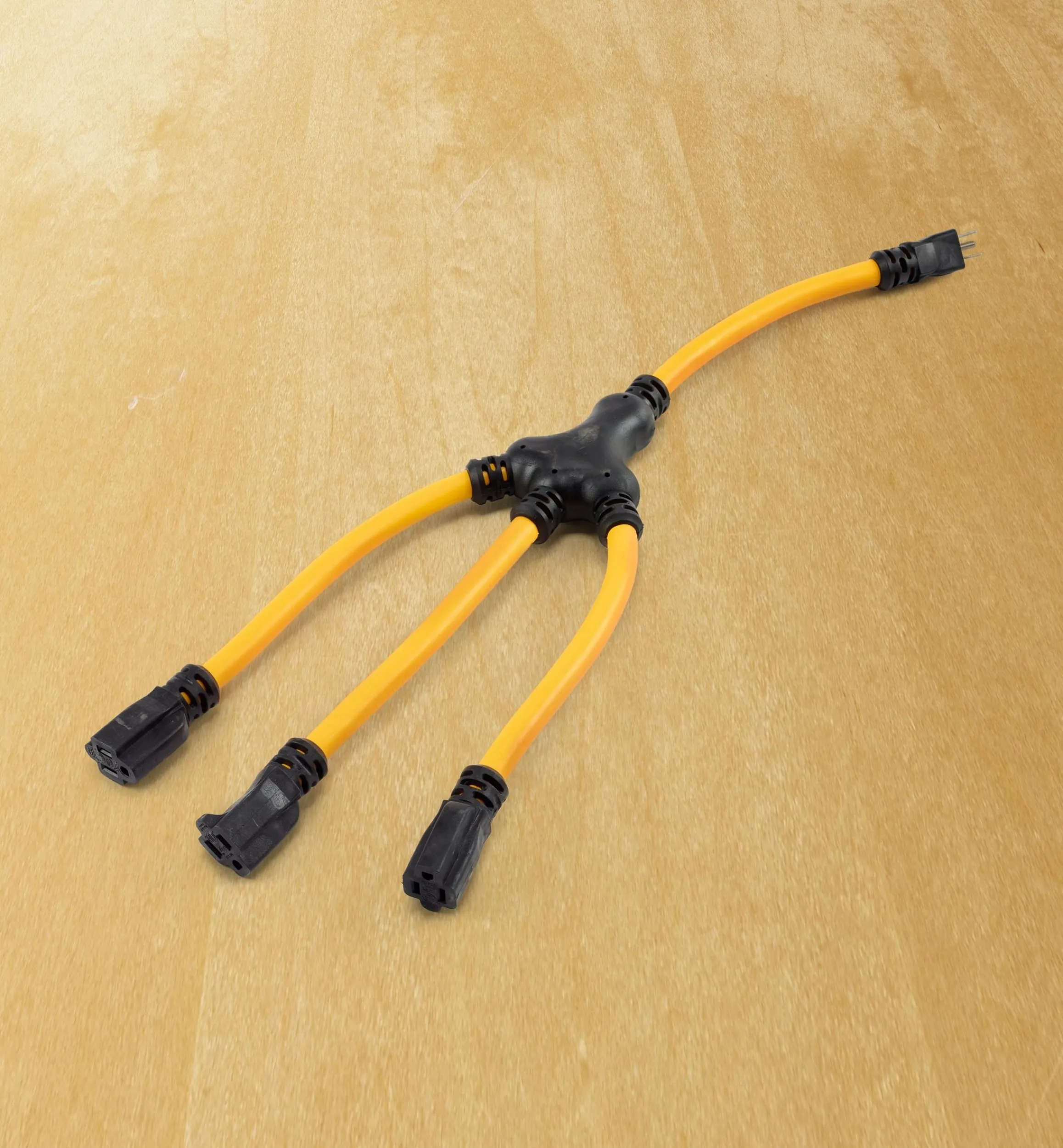 Lee Valley Power Cords & Bars>Three-Way Y-Adapter