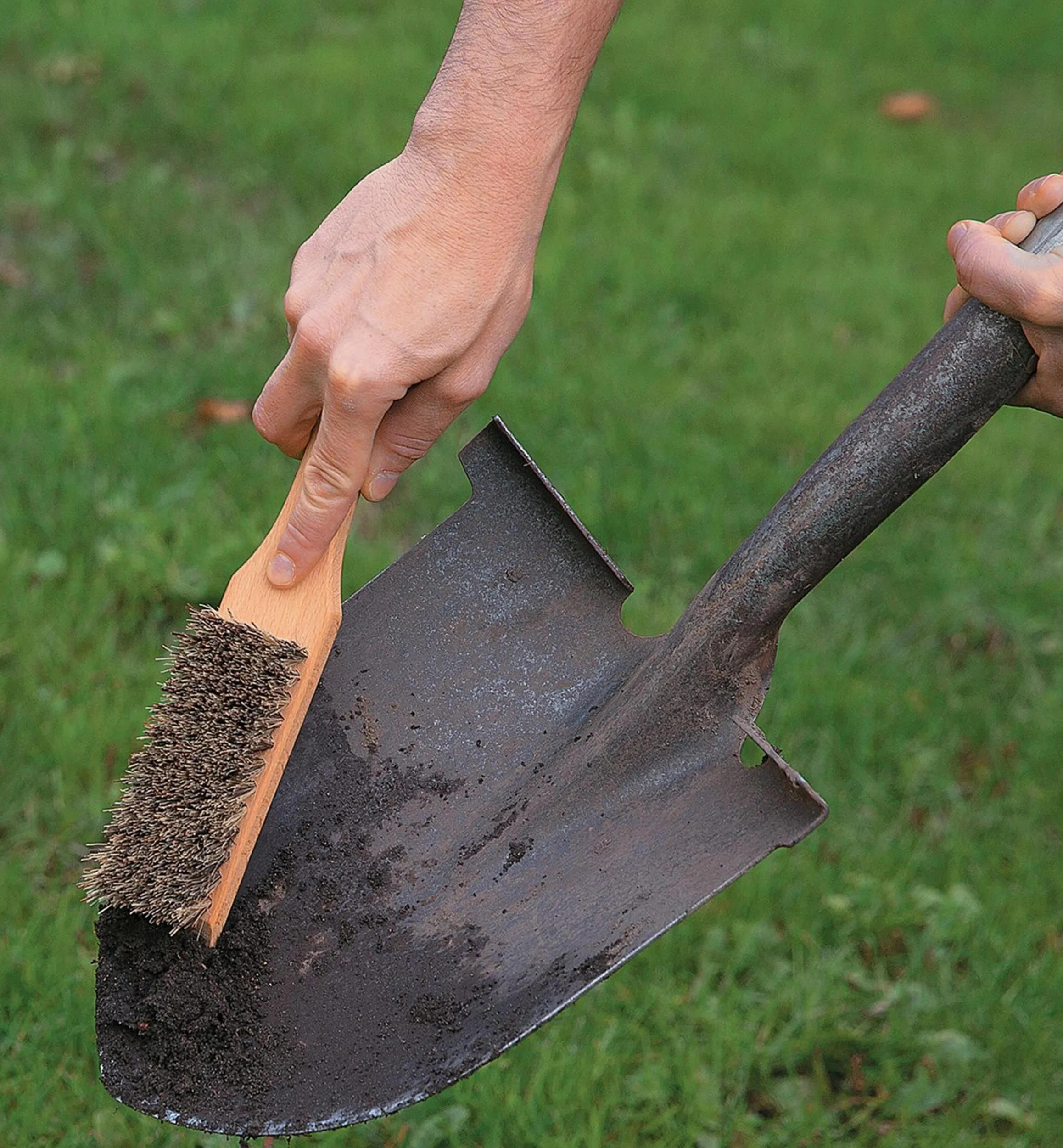 Lee Valley Garden Care>Toolshed Brush