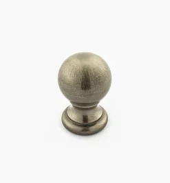 Lee Valley Knobs>Turned Brass Ball Knobs