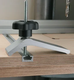 Lee Valley Jig & Fixture Parts>Veritas T-Slot Tracks (1/4-20 Thread)