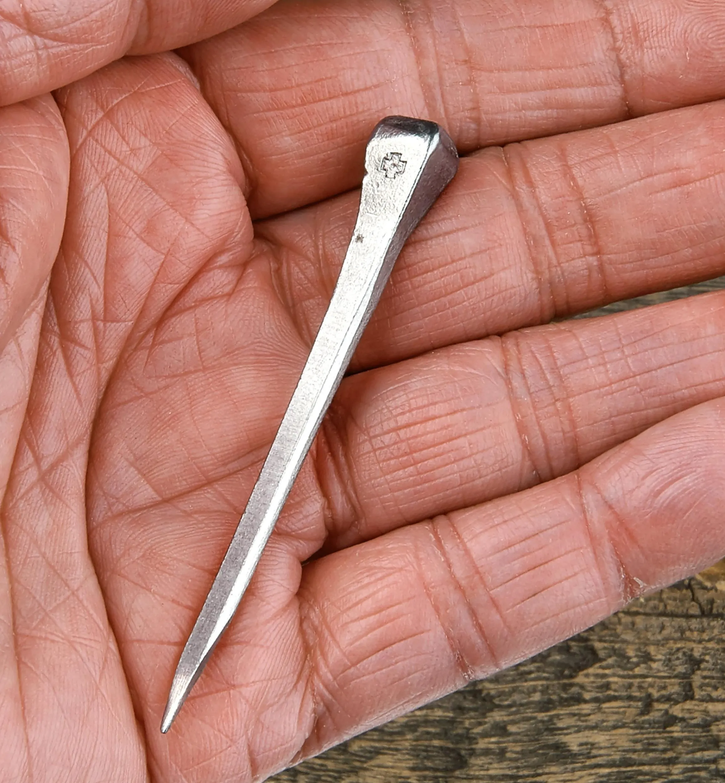 Lee Valley Fasteners>Vintage Horseshoe Nails