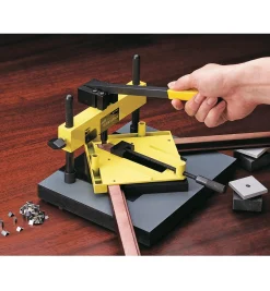 Lee Valley Picture Hanging>V-Nail Press