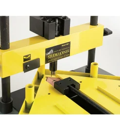 Lee Valley Picture Hanging><noscript><img width=