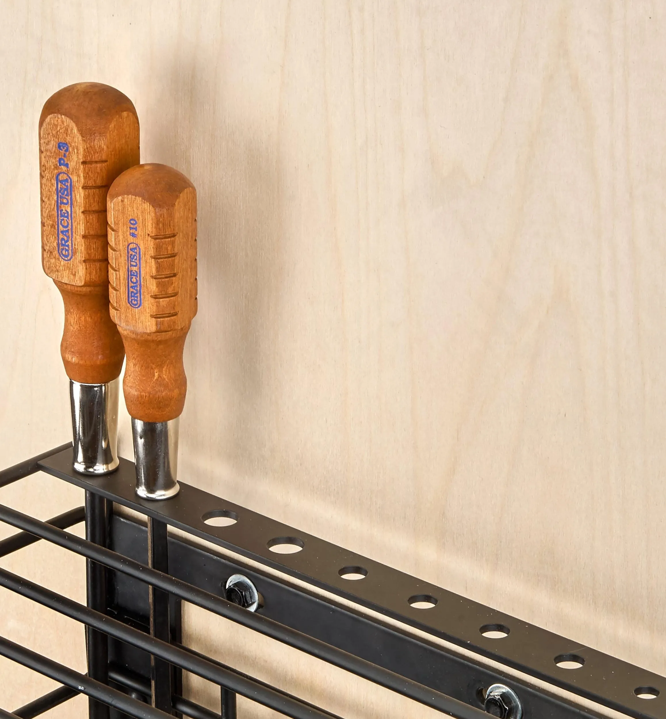 Lee Valley Workshop>Wall-Mount Tool Storage Rack