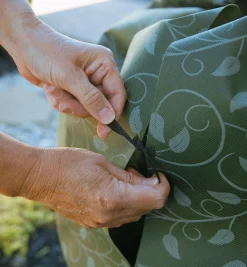 Lee Valley Plant Protection><noscript><img width=